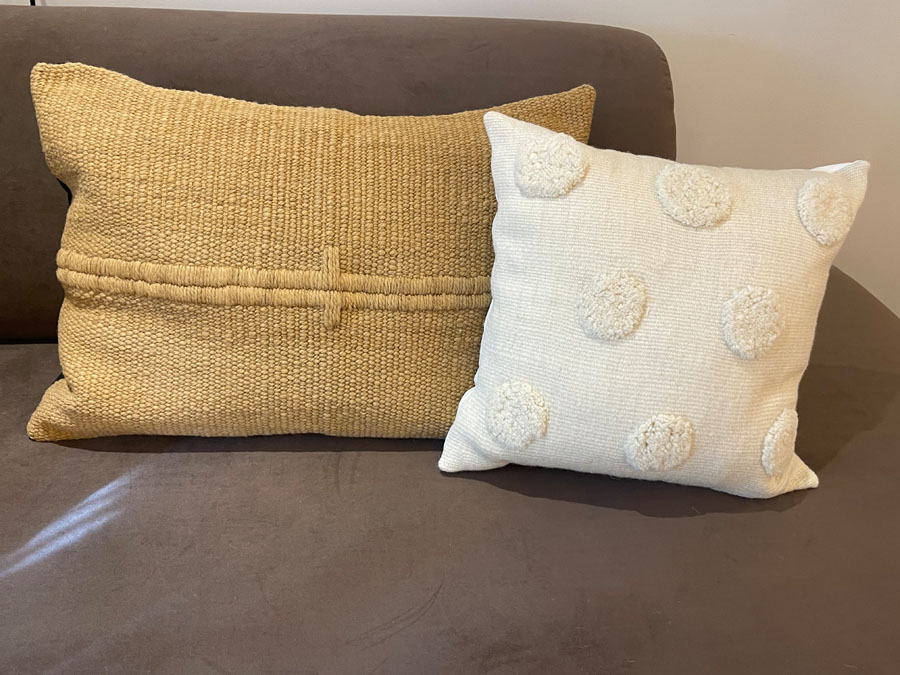 ALMOHADON SALAR MOSTAZA