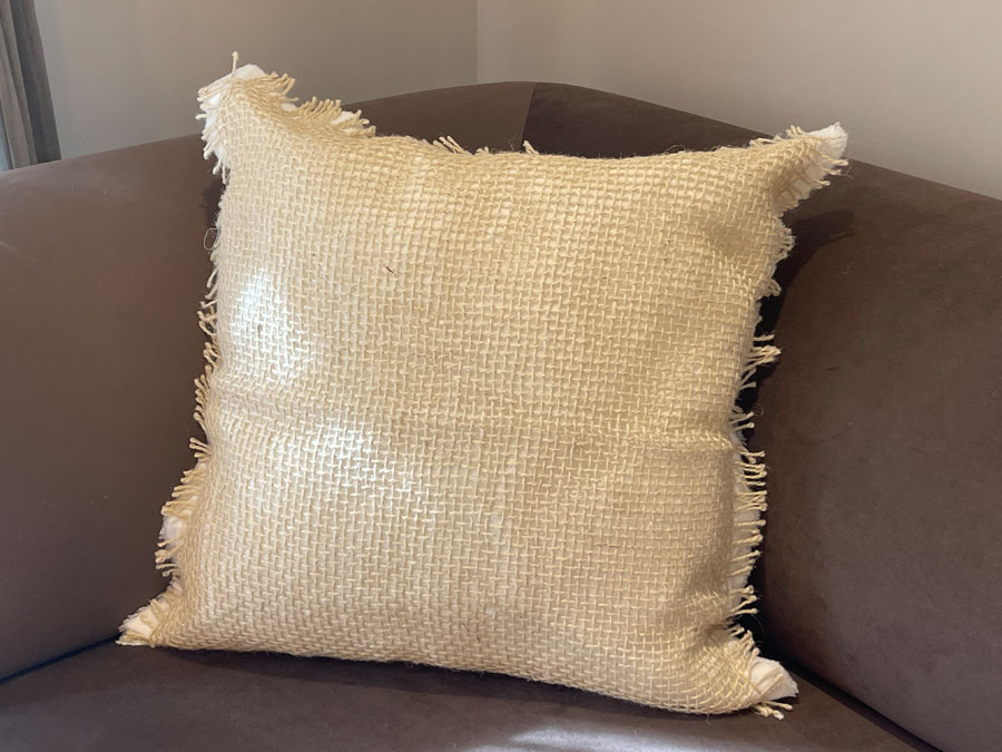 ALMOHADON YUTE BLANCO